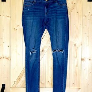 White House Black Market Women’s Jeans. Size 4.